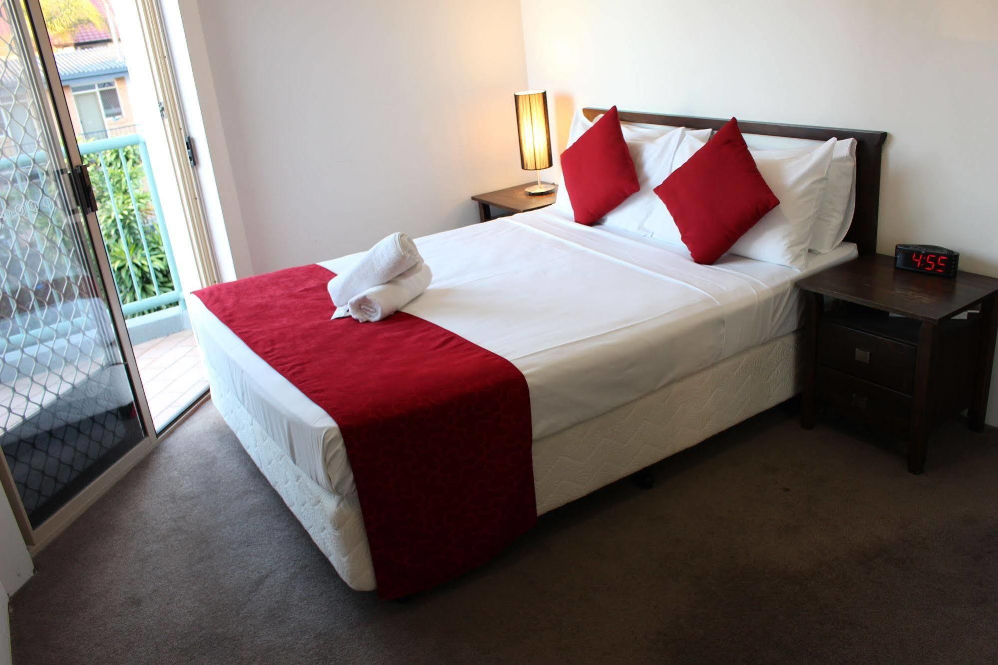 Surfers Riverside Gold Coast Bagian luar foto