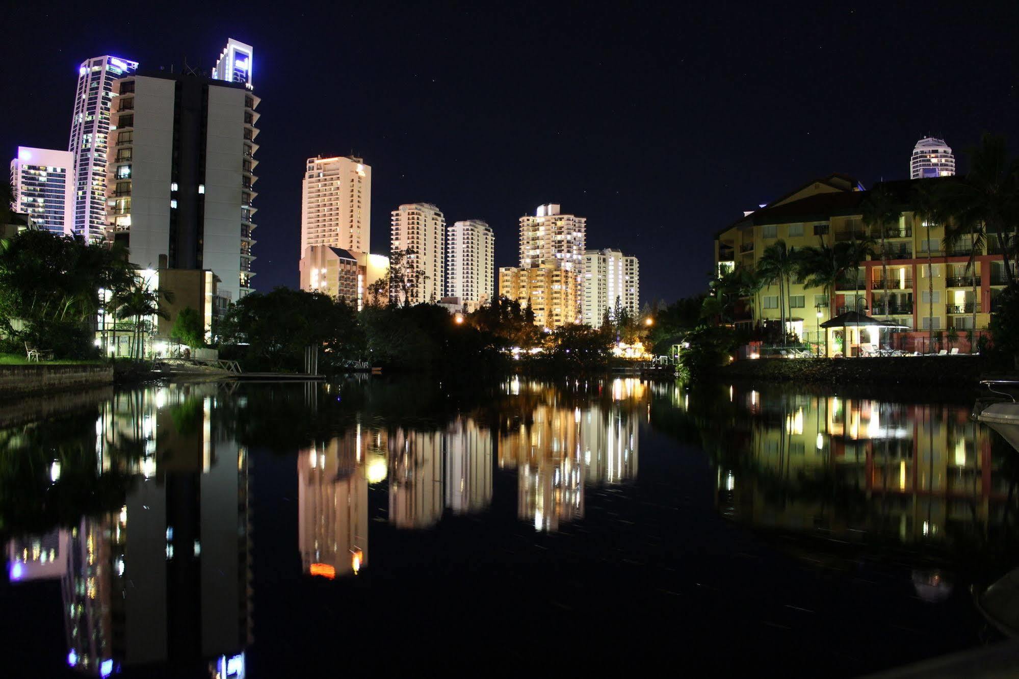 Surfers Riverside Gold Coast Bagian luar foto